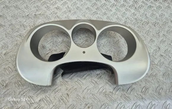 Dashboard trim