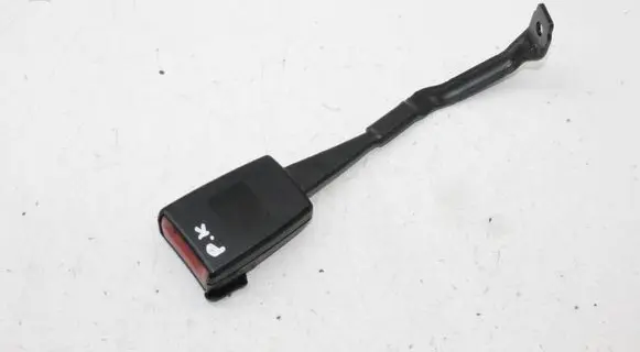 Audi TT TTS Mk2 Front seatbelt buckle 8P0857755E