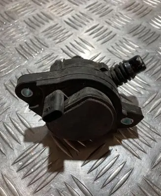 Peugeot 3008 III Water pump 9857212180