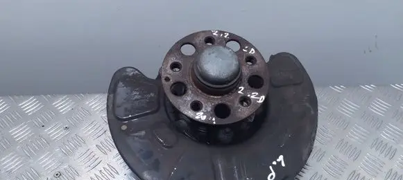 Mercedes-Benz E W212 Front wheel hub spindle knuckle A2124201144 21207