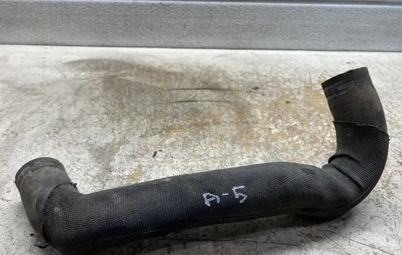 Audi A5 8T 8F Engine coolant pipe/hose