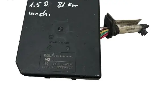 Renault Laguna III Fuse box set 284B60014R 519287411 3420024828