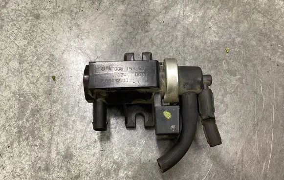 Mercedes-Benz A W169 Turbo solenoid valve A0051535528 70078200