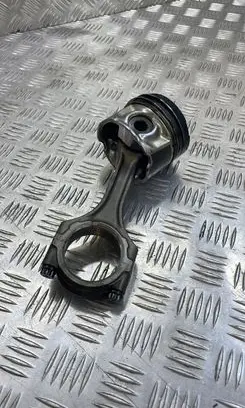 Toyota Avensis T250 Piston with connecting rod
