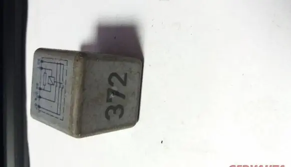 Audi A6 S6 C5 4B Other relay 4D0951253