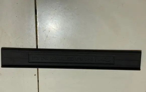 Ford Mustang VI Front sill trim cover FR3B6313222AH