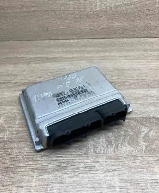 Audi A6 S6 C4 4A Engine control unit/module ECU 4B0907552C 0261204767