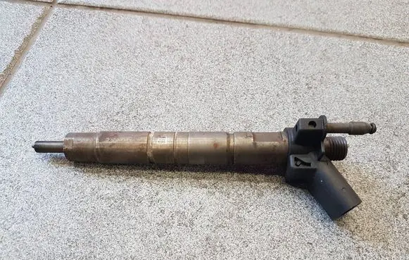 BMW X5 E70 Fuel injector 7805428 780542803 B2ASBSH