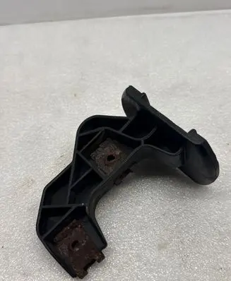 BMW 5 E39 Front bumper mounting bracket 8159361