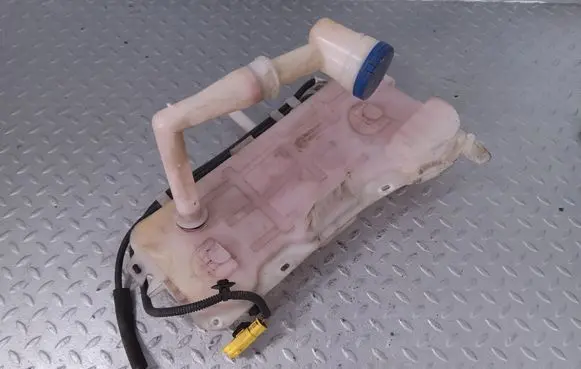 Toyota ProAce City Windshield washer fluid reservoir/tank 9817300980 9817269880