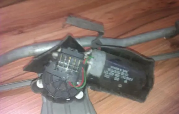 Ford Escort Wiper motor 0390241306