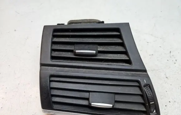 BMW 5 F10 F11 Dashboard side air vent grill/cover trim 7161803