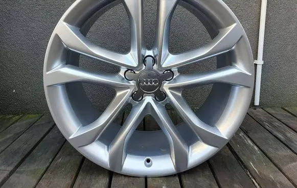 R20 alloy rim