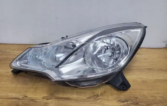 Citroen C3 Headlight/headlamp 9677038280