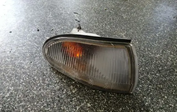 Mitsubishi Lancer Front indicator light 0455785