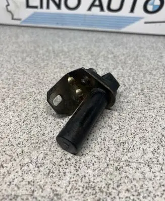 BMW 5 E34 Crankshaft position sensor 2243560