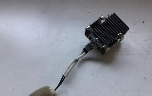 Toyota Prius (XW20) Heater blower fan relay 4453547020