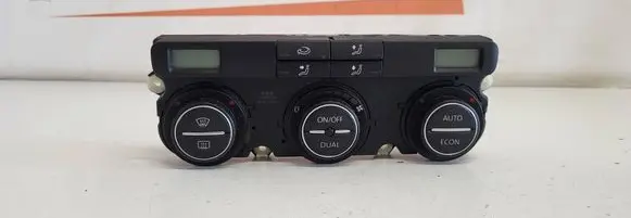 Volkswagen PASSAT B6 Climate control unit 74677530