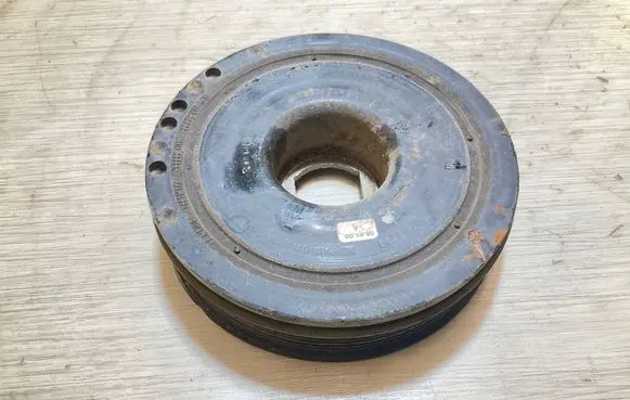 Nissan X-Trail T31 Crankshaft pulley 8200767762