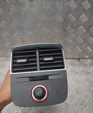 Audi A3 S3 8V Rear air vent grill 8V0857042
