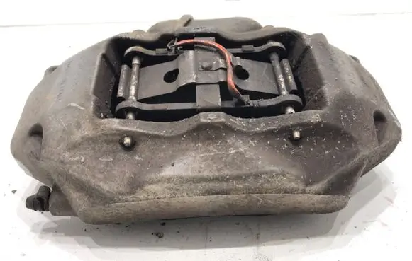 Front brake caliper
