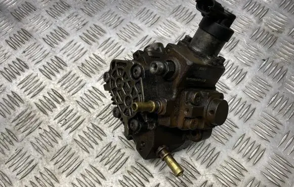 Ford Focus C-MAX Fuel injection high pressure pump 9656300380A 0445010102