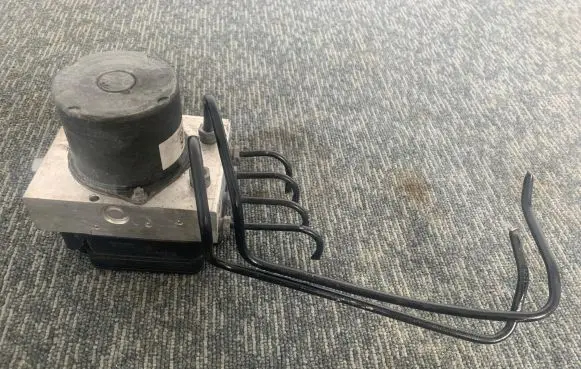 Mercedes-Benz Sprinter W906 ABS Pump A9079002504