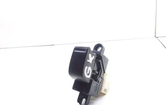 Nissan Almera N16 Electric window control switch 0425Z