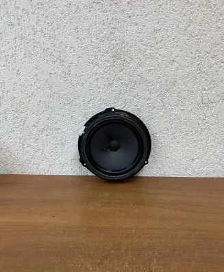 Jaguar XF X250 Subwoofer speaker 6M2T18808AC TS06518Z02
