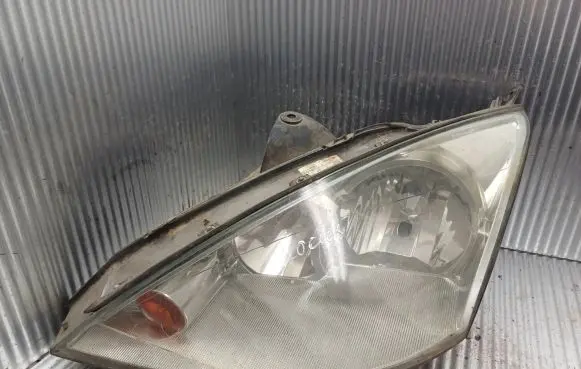 Ford Focus Headlight/headlamp PPTD20 0374D C7F2H1