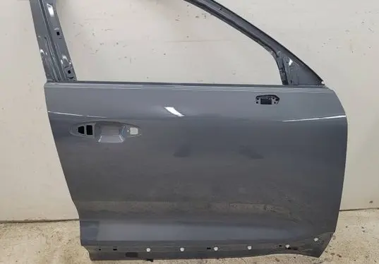 Volvo XC40 Front door