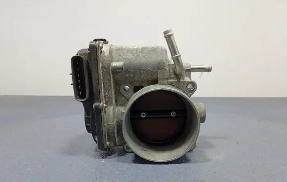 Cadillac SRX Throttle body valve 2203020060