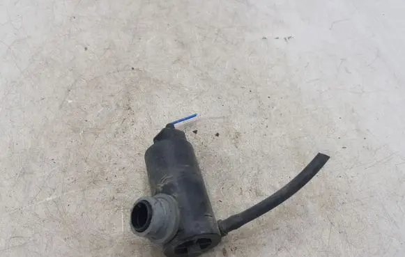 Toyota Auris 150 Windscreen/windshield washer pump 30891 060912 868220