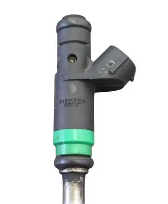Audi A6 S6 C5 4B Fuel injector 06C133551 2262A02746