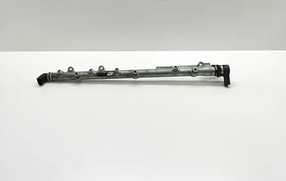 BMW 5 E60 E61 Fuel main line pipe 7788679 0445216008 046315L5