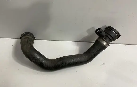BMW 5 E39 Engine coolant pipe/hose 1705224