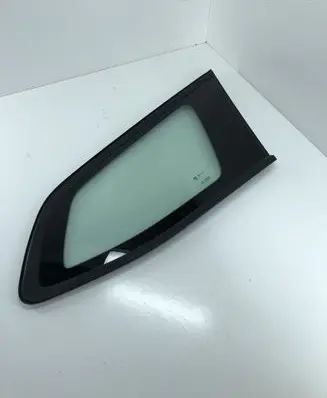Peugeot 308 Rear side window 9805551280 E00025520C DOT24M189AS2