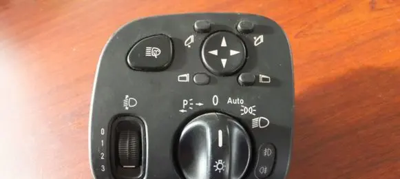 Mercedes-Benz CLK A209 C209 Light switch A20354511