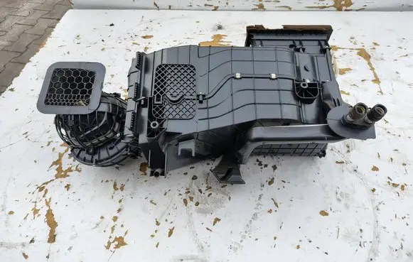 Volkswagen Transporter - Caravelle T5 Interior heater climate box assembly 7H1819005AK