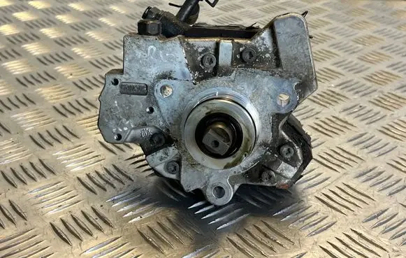 Toyota Yaris Fuel injection high pressure pump 221000N020 0445010134