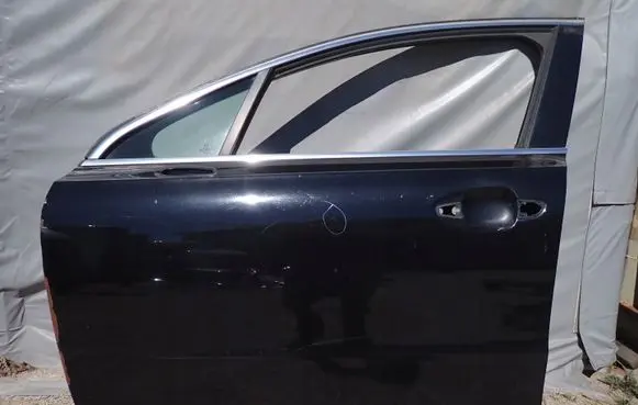 Peugeot 508 Front door KTVD