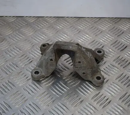 Audi A6 S6 C6 4F Engine mounting bracket 4F0199307M