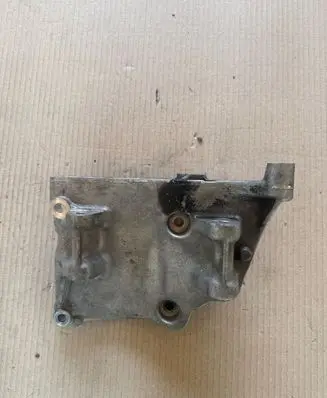Porsche Panamera (971) Engine mounting bracket 0P2903143
