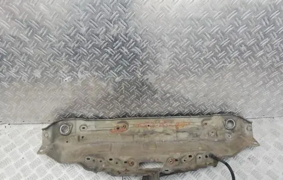 Lexus IS 220D-250-350 Radiator support slam panel
