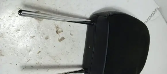 Citroen DS3 Front seat headrest 