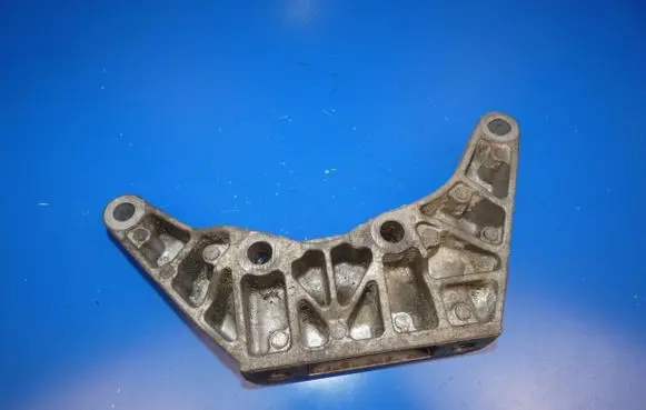 Volvo XC60 Gearbox mounting bracket 6G927M125BB