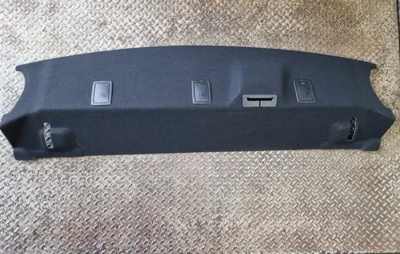 Parcel shelf