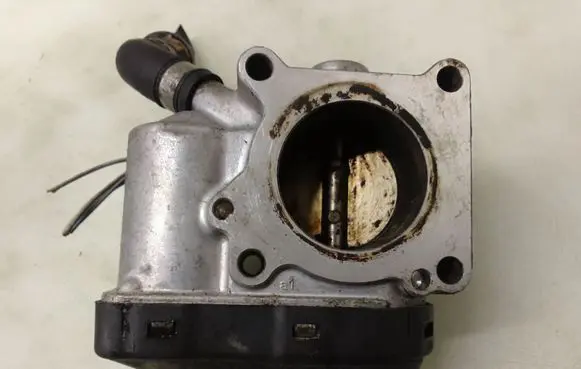 Volkswagen Golf IV Throttle valve 408238321001