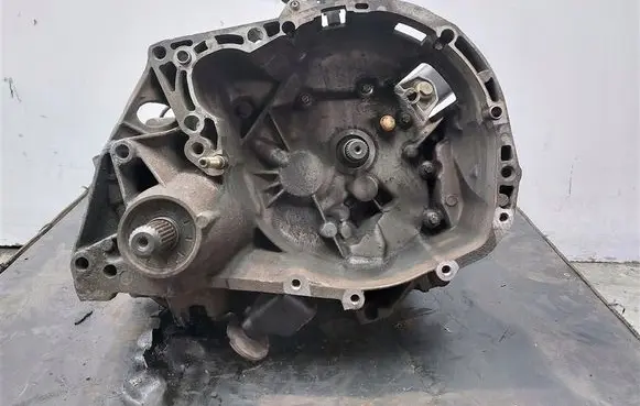 Renault Thalia I Manual 5 speed gearbox JB3971
