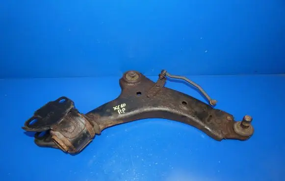 Volvo XC60 Front lower control arm/wishbone 